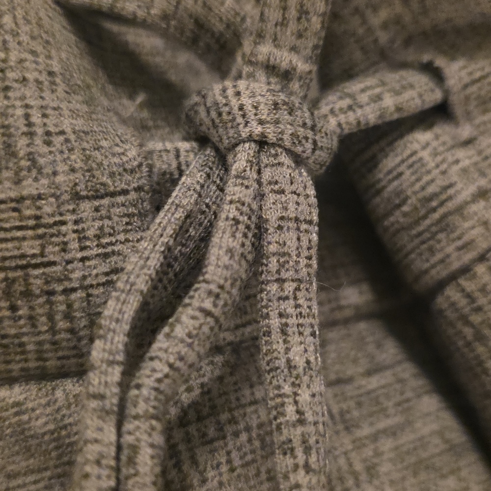 Amanda & Chelsea Gray Drawstring Ankle Pants - Picture 4 of 10